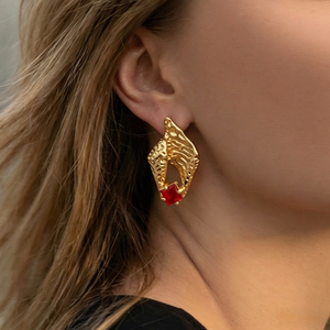 ต่างหูแฟชั่นรูปทรงเปลือกหอย ชุบทอง 18K ประดับเพชรซิคอน 5A ดีไซน์หรูหราสำหรับผู้หญิง - Product Image 1