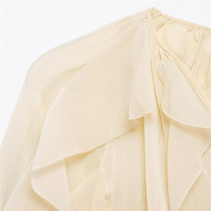 ZATRHMBM Camicetta da Donna a Strati <span class=keywords><strong>in</strong></span> <span class=keywords><strong>Pizzo</strong></span> Primaverile 2025 Nuova Moda Maglia Larga a Maniche Lunghe con Scollo a V Camicia Elegante da Donna - Product Image 3