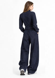 ชุดเดนิมผู้หญิงแบบสั่งทำ เสื้อแจ็คเก็ตครอปซิปเต็มตัวและกางเกงขายาวทรงกว้าง ชุดลำลอง 2 ชิ้นเข้าชุดกัน - Product Image 2