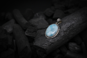 Colgante de Piedra Solar Natural Hecho a Mano, Joyería de Plata de Ley 925, Colgante de Plata de Moda para Mujer, Proveedor Mayorista Directo de Fábrica - Product Image 3