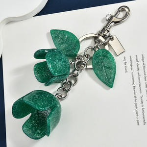 Porte-clés tendance en métal imprimé lettres fleuries, motif rose élégant, pour sac, en promotion - Product Image 5