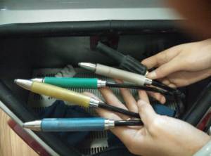 Unità di Sabbiatura Fine per Laboratorio Dentistico con Illuminazione LED e Cassetto Raccoglipolvere - Product Image 6