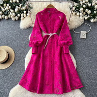 Robe décontractée élégante pour femme, coupe trapèze, col montant, manches longues bouffantes, jacquard floral, avec découpe à la taille