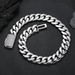 <span class=keywords><strong>Collana</strong></span> NUOYA in Ottone Placcato <span class=keywords><strong>Oro</strong></span> 18K con Zirconi Personalizzati, Design con Chiusura <span class=keywords><strong>Lunga</strong></span>, Catena Cubana Spessa per Uomo - Product Image 3