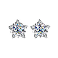 Boucles d'oreilles clous classiques en argent sterling 925 avec moissanite VVS1 couleur D et diamants de laboratoire pour femme – Fabrication de bijoux fins