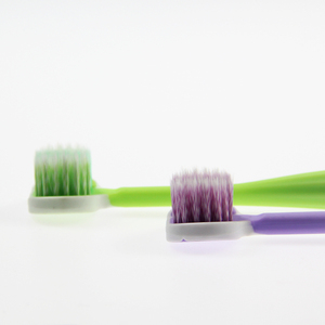 Brosse à dents manuelle moderne à trois têtes, couleur unie, tendance, très vendue, pour une meilleure hygiène buccale - Product Image 6