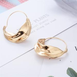 Pendientes personalizados <span class=keywords><strong>Fulani</strong></span> Pendientes de gota elegantes en tamaño grande para mujeres hechos de aleación-para regalos - Product Image 5