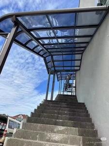 <span class=keywords><strong>Auvent</strong></span> <span class=keywords><strong>de</strong></span> voiture manuel en polycarbonate et aluminium avec protection solaire et résistance à l'eau pour balcon - Product Image 4
