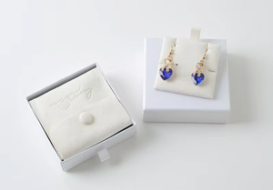 ชุดกระเป๋าเครื่องประดับต่างหูแหวนไมโครไฟเบอร์แบบใหม่โลโก้ออกแบบได้ตามต้องการขนาด8*8ซม. - Product Image 5