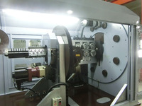 Machine de formage automatique de ressorts CNC 5 axes 1,8-5 mm pour la fabrication de mousquetons, épingles, clips et pinces pour tuyaux d'eau en plastique
