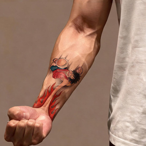 Adesivo Temporaneo per <span class=keywords><strong>Tatuaggio</strong></span> Corpo <span class=keywords><strong>One</strong></span> <span class=keywords><strong>Piece</strong></span>, Luffy Huoquan, Animazione Trendy, Copertura Cicatrici Personalizzabile per Uomo, Resistente all'Acqua - Product Image 2