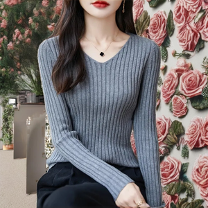Nouveau <span class=keywords><strong>Pull</strong></span> Tricoté Respirant à Col V <span class=keywords><strong>Vintage</strong></span> pour <span class=keywords><strong>Femme</strong></span>, Manches Longues, Coupe Ample et Polyvalente, Idéal pour Superposer – Collection Automne Hiver 2026 - Product Image 2