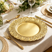 Assiettes de présentation de luxe dorées Wojia 13 pouces, revêtement poudré, motif nœud celtique en relief, bordure dentelle, pour réceptions de mariage et décoration de table de banquet