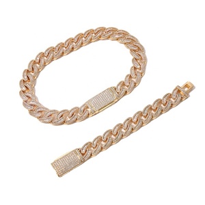 Ciondolo lucido a catena cubana con zirconi di zucchero di roccia da 20mm di gioielli popolari europei e americani - Product Image 4