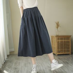 กระโปรงยีนส์ทรงเอไลน์ยาวแฟชั่นใหม่สำหรับผู้หญิง เอวยางยืด สไตล์วินเทจ ขาดๆ เหมาะสำหรับฤดูใบไม้ผลิและฤดูใบไม้ร่วง - Product Image 4