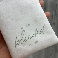 Sac cadeau en microfibre suédée personnalisé avec cordon de serrage, pochette cadeau blanche, sac à bijoux en suédée pour emballer des boucles d'oreilles, des colliers, des bagues