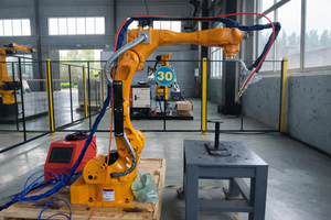 Heavy Duty 6-Axis Robot Arm PLC Motor 130kg Payload Long Reach Industrial <b>Manipulator</b> for Palletizing Servo-Electric Drive IP54 - Product Image 2