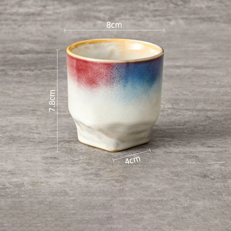 Blanc avec du bleu rose