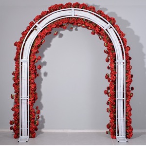 Arche florale élégante et courbée pour la cérémonie de mariage et la décoration de fête en plein air dans le jardin - Product Image 4