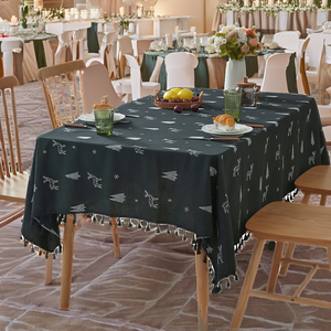 Nappe ronde brodée florale 100% coton pour mariage et décoration intérieure, écologique - Product Image 2