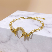 Bracelet minimaliste chic en or 18 carats serti de zircons blancs micro-pavés, bijoux tendance pour un anniversaire