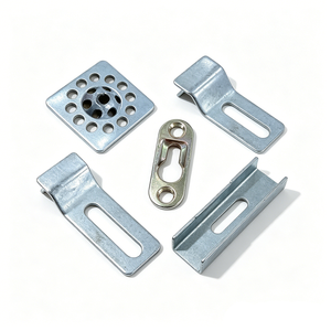 Clips y Ganchos de Montaje de Acero Galvanizado Laminado en Frío, Estampado Progresivo Multiorificio, Estampado y Doblado de Hardware OEM de Vietnam - Product Image 1