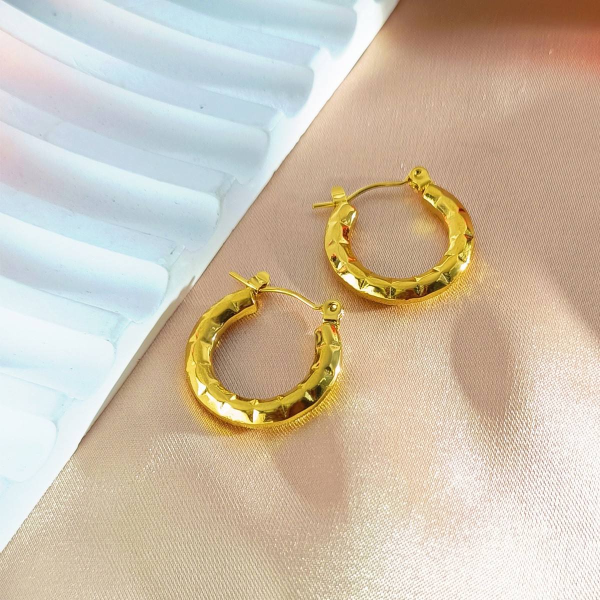 สไตล์ 5โกลด์