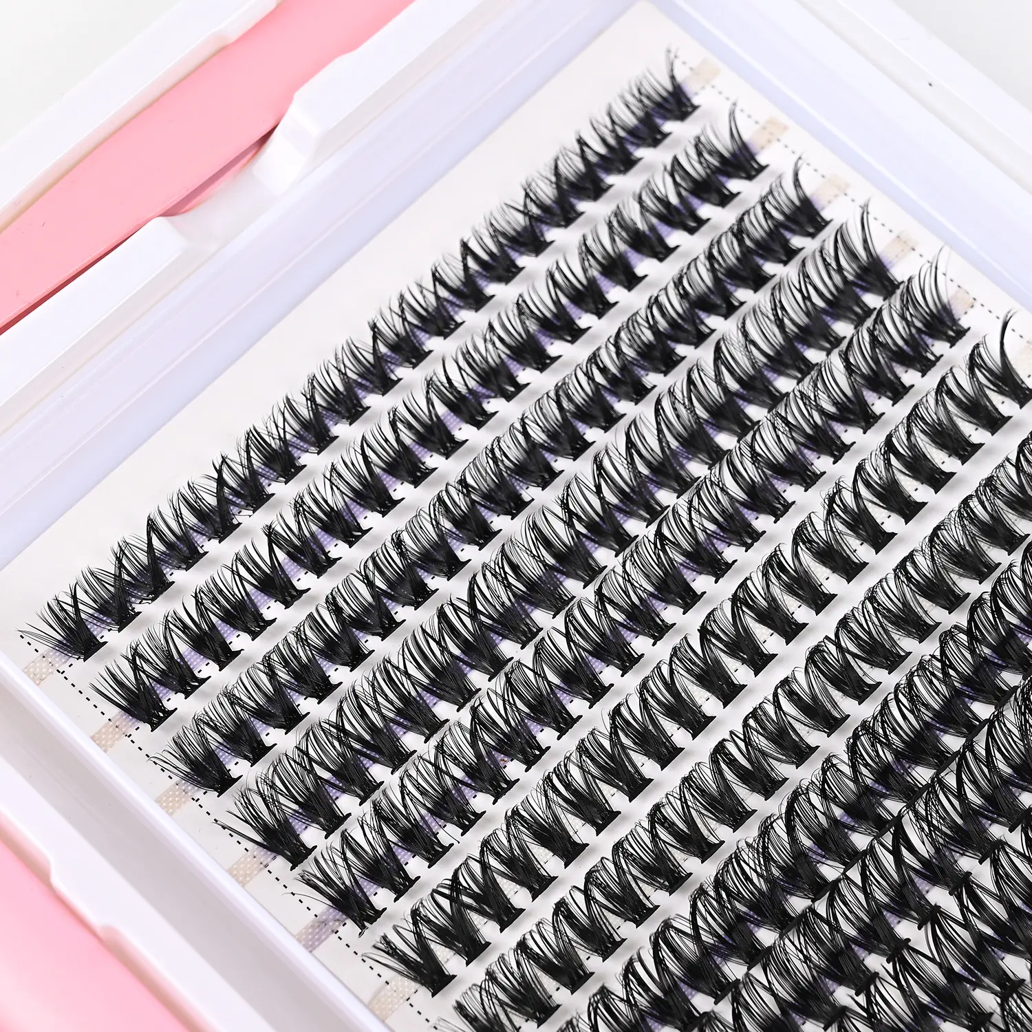 A granel Cluster Lashes Fluffy Private Label Natural D Curl Cluster Lash Kit Venta al por mayor Extensión de pestañas Diy Cluster