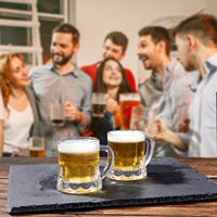 Vente en gros de mini-chopes à bière en plastique personnalisables, de verres à shot de whisky et de mini-bocaux à bière en plastique de qualité alimentaire