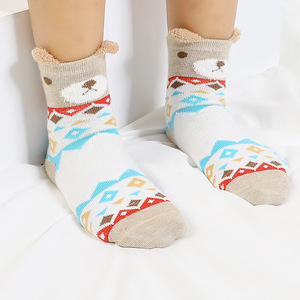 5 paires Pack <span class=keywords><strong>Lot</strong></span> nouveau produit populaire dessin animé stéréo oreille garçons filles chaussettes en gros Offre Spéciale enfants chaussettes - Product Image 4