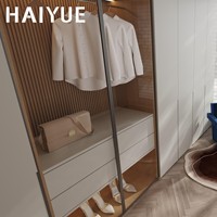 Armoire de chambre à coucher en bois haut de gamme HAIYUE avec portes en verre, organisateur de placard avec éclairage LED et tiroirs pour maisons de luxe