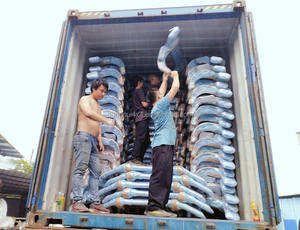 Pare-chocs avant de voiture de conception nouvelle, vente chaude, barre de protection en acier avec lumières LED pour Hiace, <span class=keywords><strong>Ford</strong></span>, Jeep, <span class=keywords><strong>Ford</strong></span>, Mitsushi - Product Image 4