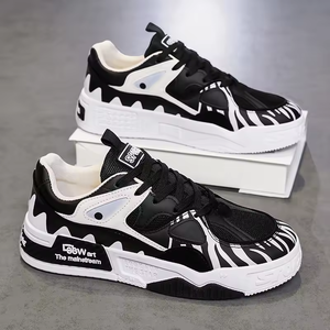 Zapatos de hombre de alta calidad, ligeros, impermeables, con suela gruesa, que aumentan la altura, zapatos deportivos de skate, zapatos casuales para jóvenes. - Product Image 2