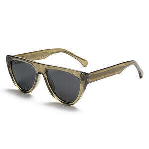 Gafas de Sol para Mujer Greyjack, Montura TR90 de 54 mm, Polarizadas con Protección UV400, Estilo Moderno - Product Image 2