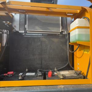 Excavatrice hydraulique sur chenilles Hyundai 225, travaux publics/terrestres, excavatrice Hyundai d'occasion - Product Image 5