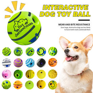 Mainan Anjing PVC Ramah Lingkungan dan Tahan Lama, Bola Mainan Anjing dengan Suara, untuk Menggigit dan Mengunyah, Gaya Kartun, dengan Lubang untuk Menyimpan Makanan - Product Image 4