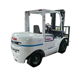 Chargeur sur pneus Kubota diesel d'occasion, capacité nominale de 250 kg, avec moteur et roulement, modèle 2022, bon état - Product Image 1