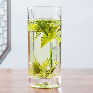 Thé vert Longjing nouvelle récolte 2026, thé de printemps en pot en céramique, <span class=keywords><strong>coffret</strong></span> <span class=keywords><strong>cadeau</strong></span> de thé en gros pour offrir ou pour un plaisir personnel - Product Image 4