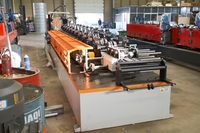 Machine de fabrication de plafonds en tubes carrés en aluminium en forme de U Fang Tong Panel Making Machine