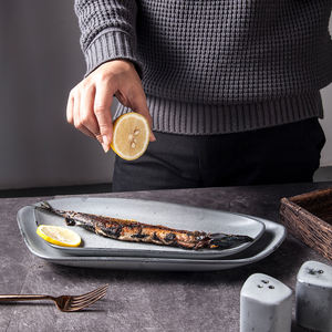 Tianshengjing — ensemble d'assiettes de vaisselle, vaisselle en porcelaine grise claire, paillettes en céramique Vintage créative, poisson Sushi, 12.5 pouces - Product Image 1