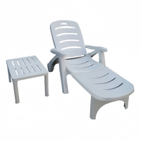 Piscine mobilier d'extérieur chaises de plage chaises longues en plastique