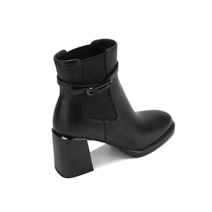 <span class=keywords><strong>Bottines</strong></span> à lanières noires pour femmes Moncheer, bout carré |   Bottes légères de style <span class=keywords><strong>Chelsea</strong></span> à la mode coréenne rétro |   Fabricant OEM/ODM - Product Image 2