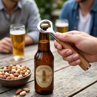 Décapsuleur de bouteille de bière en bois personnalisé pour mariage et fête, vente en gros