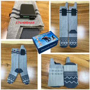 En stock Chaussettes d'hiver chauffantes à piles rechargeables pour hommes et femmes - Product Image 3