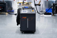 Nouvelle version améliorée de la machine de nettoyage au laser pulsé 1000W, économe en énergie, refroidissement par eau, nettoyeur laser pour le traitement des surfaces métalliques