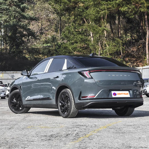 Voiture électrique Arcfox Alpha S Preview PRO, 5 portes, 5 places, hayon, disponible en version RWD et AWD avec une puissance de 473 kW, en vente - Product Image 5