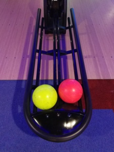 Capot et support de retour de boule de bowling à bas prix d'approvisionnement direct d'usine adaptés à la machine de bowling <span class=keywords><strong>AMF</strong></span> et Brunswick - Product Image 2