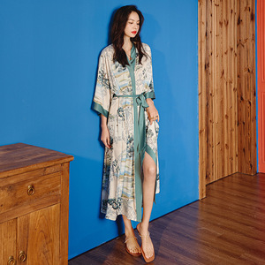 Pijamas <span class=keywords><strong>de</strong></span> Satén <span class=keywords><strong>de</strong></span> Verano para Mujer ODM/OEM, Camisón Corto <span class=keywords><strong>de</strong></span> Lujo, Bata <span class=keywords><strong>de</strong></span> Baño con Mangas <span class=keywords><strong>de</strong></span> Siete Puntos, Cierre con Cordón, Estampado <span class=keywords><strong>de</strong></span> Leopardo - Product Image 3