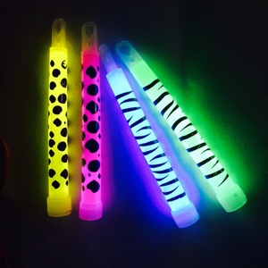 Encampe Emergency Ultra Bright 6 'Animal Glow Snap Light Sticks para acampar - Product Image 3
