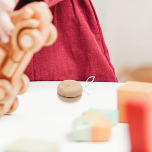 Juguetes de Yoyo de Madera para Niños con Logotipo Personalizado Grabado y Serigrafiado, Regalos Promocionales para Niños con MOQ Bajo - Product Image 4